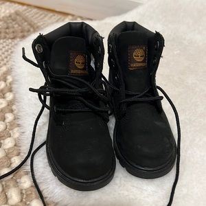 Black timberland boots